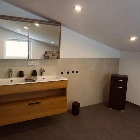 Alpenliebe Pitztal Apartment St. Leonhard im Pitztal